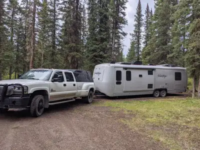 LBZ Duramax 3500 deleted and tuned 1 Ton Dually + 2012 Keystone Vantage 32FLS travel trailer — Compl...