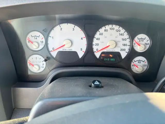 2008 Dodge Ram 2500 4x4 6.7 Cummins Diesel in Cars & Trucks in Medicine Hat - Image 7