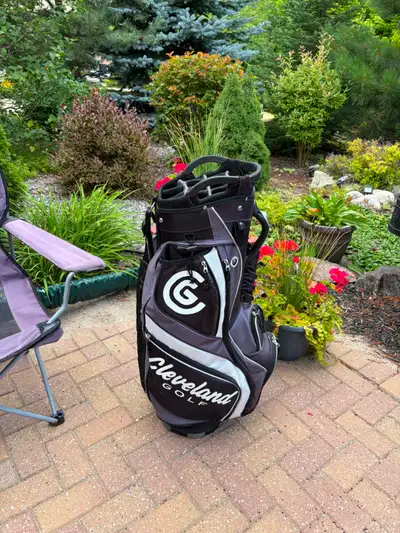 Cleveland Golf Cart Bag w rain hood & cooler pocket, View more