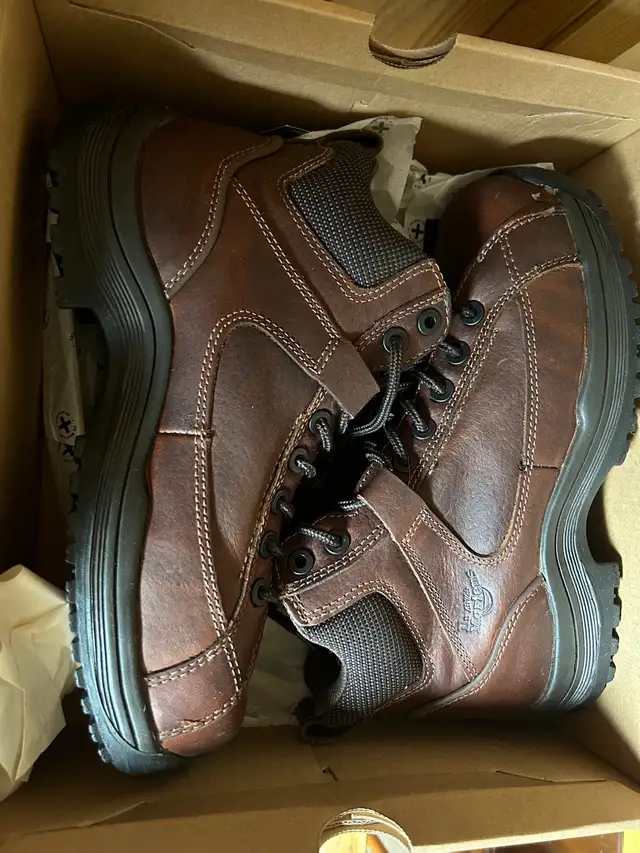 Doc Martens boots: Size 8628643625049631222