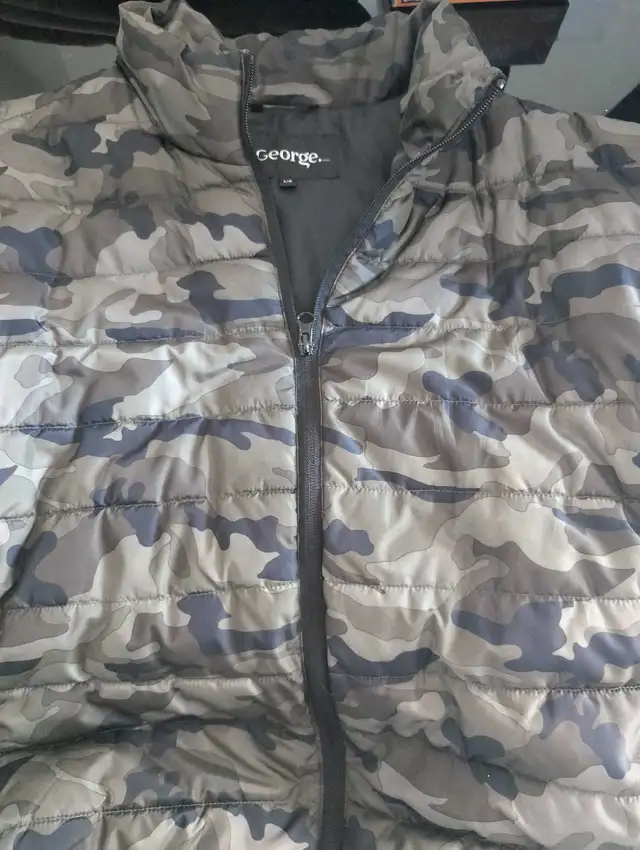 Mens Jacket Large walmart in Men's in Fredericton - Image 2