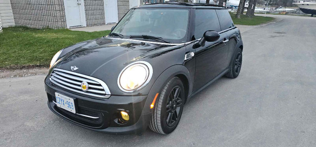 2013 Mini Cooper Baker Street in Cars & Trucks in Oakville / Halton Region - Image 2