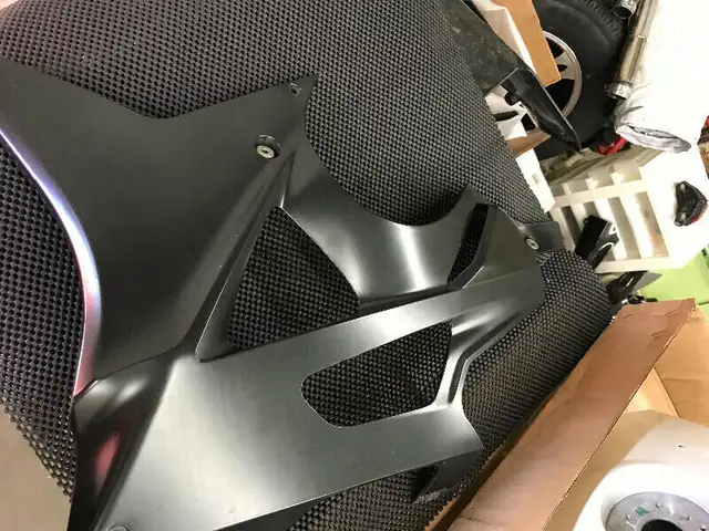 BMW s1000rr Lower fairings Belly Pan Left & Right Panels OEM mat in Other in City of Toronto - Image 11