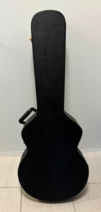 HARDSHELL GUITAR CASE