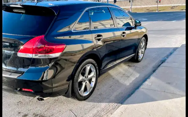 Toyota Venza (EXCELLENT CONDITION)63417672790529123