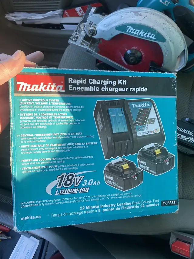Makita Circular saw & 4AH battery for sale in Power Tools in Mississauga / Peel Region - Image 3
