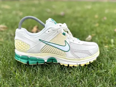 shoes Nike Zoom Vomero 5 Alabaster  Brand new size 8,5 men’s, View more