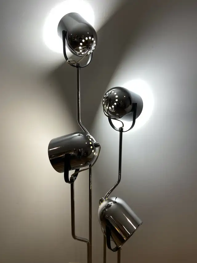 Lampe Vintage de Goffredo Reggiani | 1970s Italian Floor Lamp in Indoor Lighting & Fans in City of Montréal - Image 3