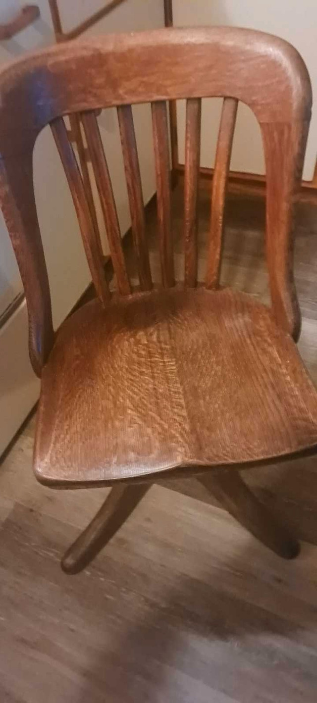 Solid wood desk chair in Chairs & Recliners in City of Halifax