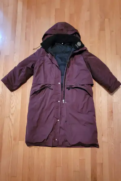 Kanuk winter coat for women / Manteau d'hiver Kanuk pour femmes, View more