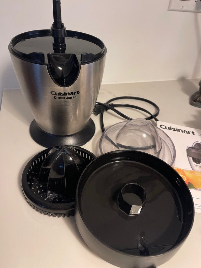 Cuisinart citrus juicer in Processors, Blenders & Juicers in Mississauga / Peel Region - Image 2