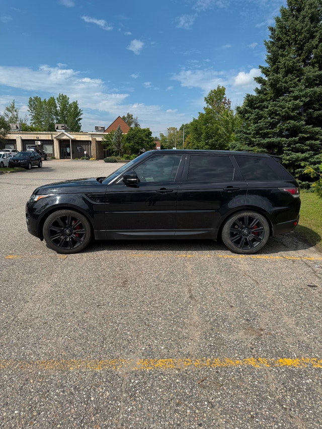 2016 Land Rover Range Rover Sport Supercharged Dynamic – 5.0L V8 — photo 4