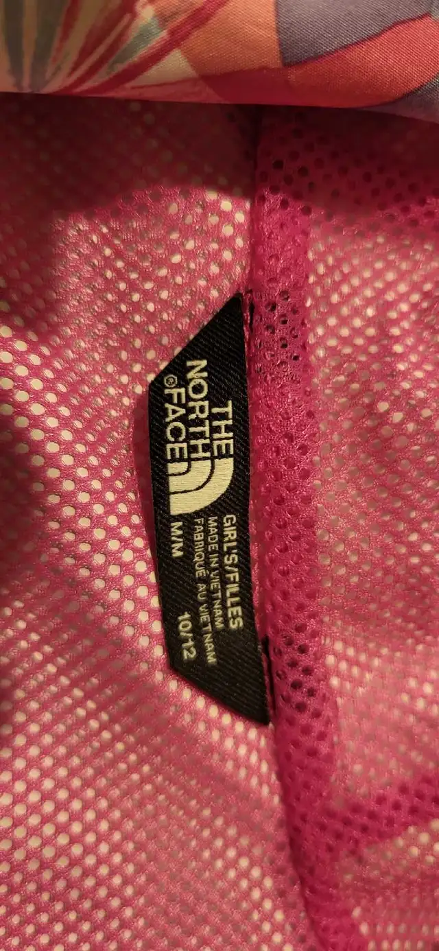 North Face waterproof jacket 10/12 in Kids & Youth in Calgary - Image 4