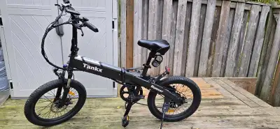 Only 3 months old Speed upto 45 kmph Range 50 - 80 km on pure electric mode Perfect for doing uber o...