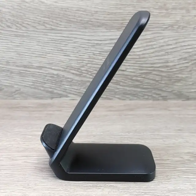 NANAMI Upgraded 15W Fast Wireless Charger - Qi COMPATIBILE in General Electronics in City of Toronto - Image 5