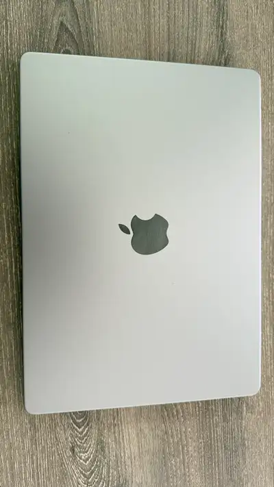 MacBook Pro M1 Max 2TB 32GB, View more