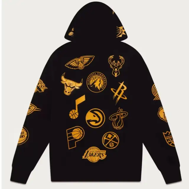 OVO NBA TEAM ICONS OG OWL HOODIE(XL)NEW ERA HAT DRAKE (SOLD OUT) in Men's in Markham / York Region - Image 3