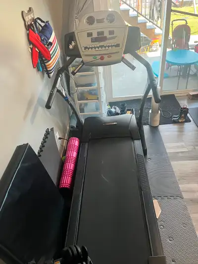 GUC FreeSpirit treadmill. Easy to move around. Speakers with MP3 connect, built in fans, awesome inc...