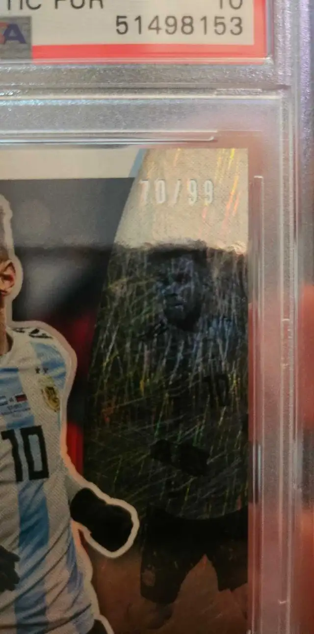 2019 Panini Nat'l Conv. Legends LM Magnetic Fur Lionel Messi in Arts & Collectibles in Markham / York Region - Image 5