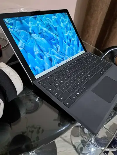 Surface Pro 7 CORE i5 16GB Ram , View more