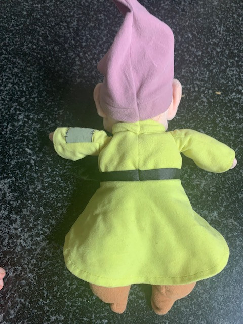 DISNEY SNOW WHITE " DOPEY " DWARF PLUSH 10"   Like New in Toys & Games in City of Halifax - Image 3