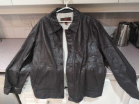Men's Vintage Danier genuine leather jacket size XL