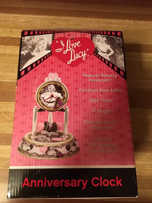 PENDULUM CLOCK-I LOVE LUCY-COLLECTABLE-NEW in Home Décor & Accents in City of Toronto - Image 4