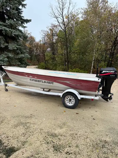 Selling a 2001 16 foot Crestliner Sportsman. Boat is in nice shape. Solid welded aluminum hull. Just...