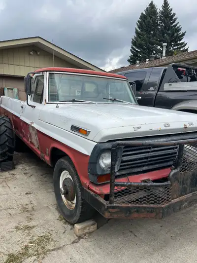 1969 Ford F100 Body- 390 engine Been converted to 4x4, with 1974 F-100 4x4 Frame. 3 Speed Bronco Tra...