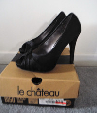 Le Chateau Women's Black Dress Shoes For Sale !!!
