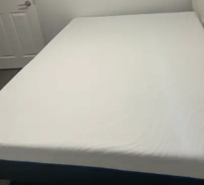 Queen Memory Foam Matress , View more