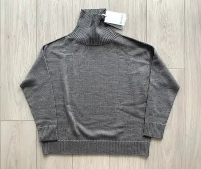 Brand new Max Mara wool sweater XL, View more