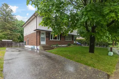 1 BEDROOM BASEMENT WALKOUT - JULY 1ST - close to U of GUELPH
