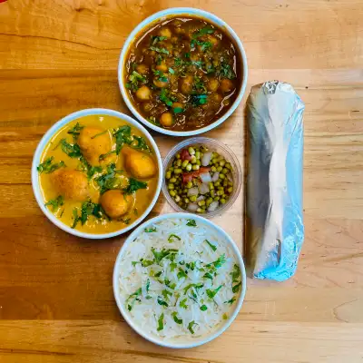 Authentic Indian Vegetarian Tiffin in Oshawa -  647-446-0836, View more