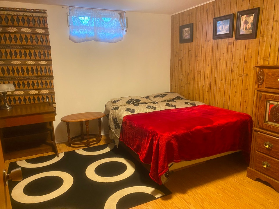 For immediate occupancy one bedroom furnished basement apartment 5