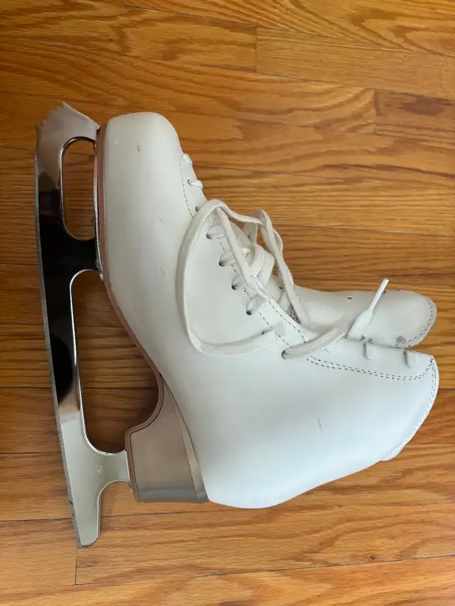 Edea+overture+with+rotation+blade++Figure+Skating+skates in Skates & Blades in City of Toronto - Image 6