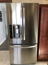 LG Refrigerator - Make an offer!