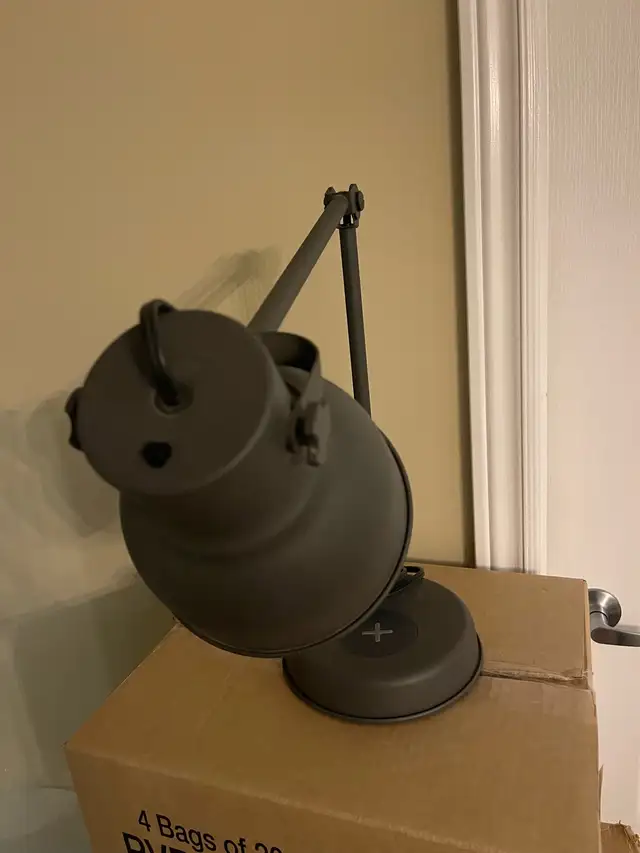 IKEAa Hektar work lamp with wireless charging dark grey in Indoor Lighting & Fans in Mississauga / Peel Region - Image 5