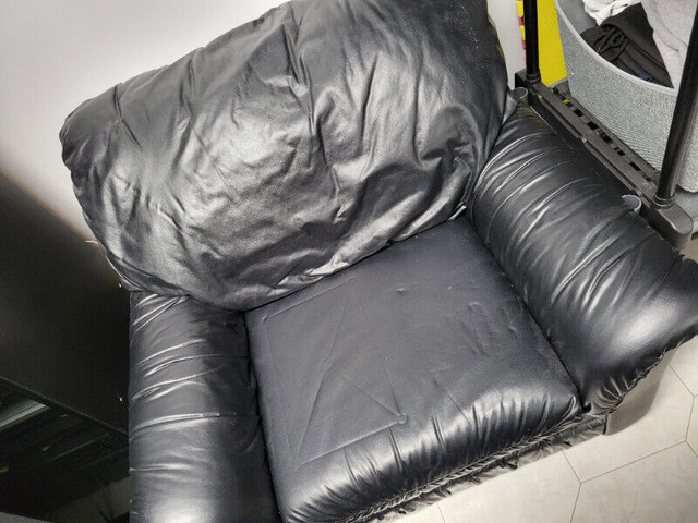 Chaise de sofa dans Sofas et futons  à Ville de Montréal - Image 2