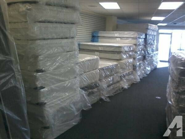 BROCKVILLE MATTRESS - QUEEN SIZE 2” PILLOW TOP MATTRESS FOR $199 in Beds & Mattresses in Brockville - Image 4