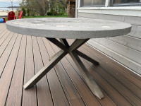 Free solid concrete outdoor table
