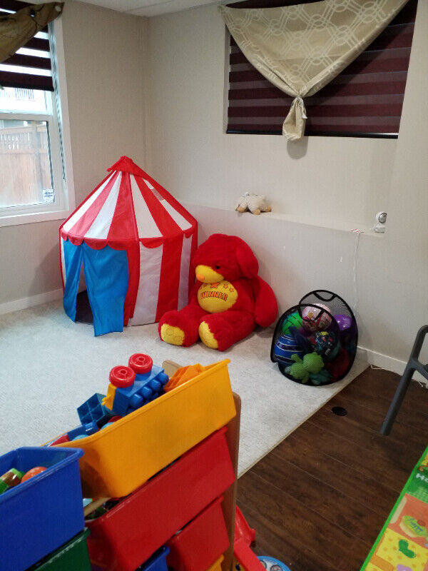 Approved Registered Dayhome at Aspenwood Calgary in Childcare & Nanny in Calgary - Image 4
