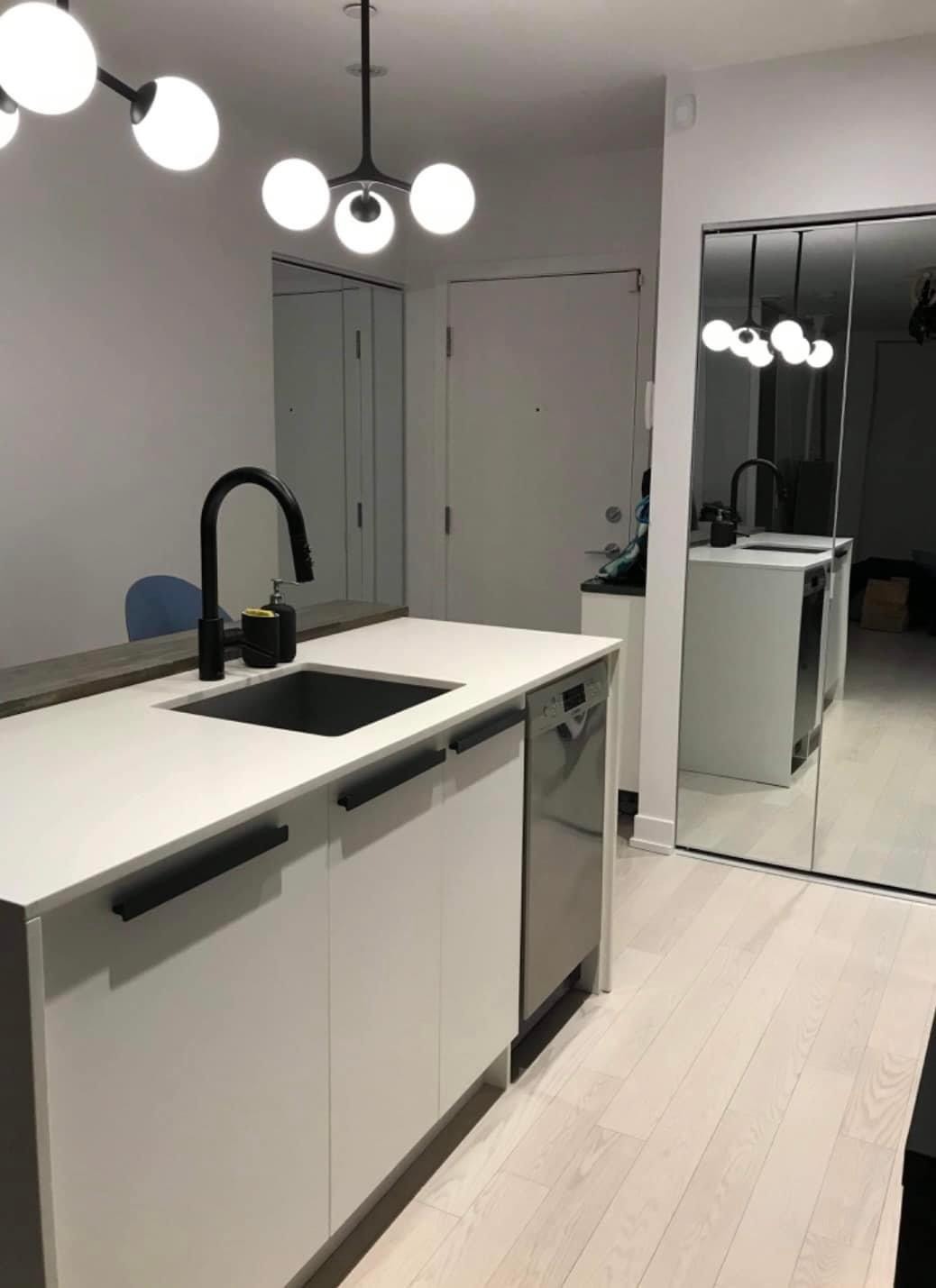 Condo centre-ville de Laval à louer — photo 3