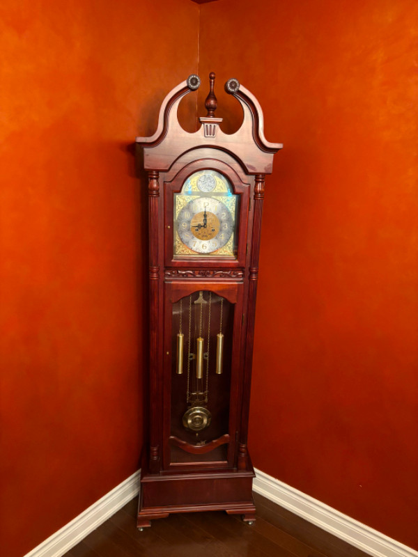 Grandfathers Clock in Home Décor & Accents in Mississauga / Peel Region - Image 2