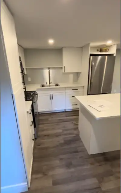 ✨ Modern 2-Bedroom + Den Basement Suite – North End Peterborough