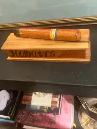 Wood cigar  box, solid wood deco Cohiba cigar on  top.