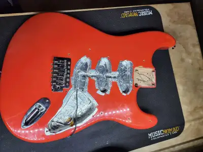 Semi-loaded Strat Body, View more