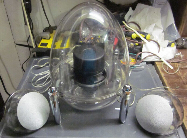 Vintage lucite pc computer speaker system in Speakers in Guelph