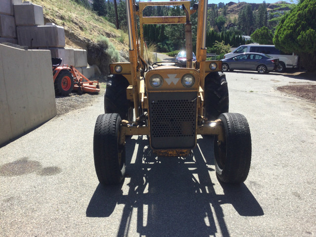 Massey Ferguson Workbull 203 Tractor in Farming Equipment in Penticton - Image 3