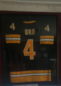 Bobby Orr memorabilia COA signed jersey, puck, stick, doll etc